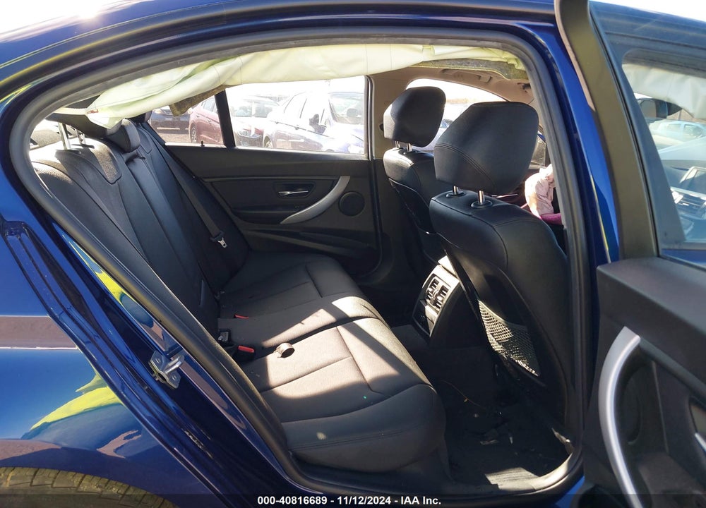 2018 BMW 320 VIN: WBA8A9C55JK622737