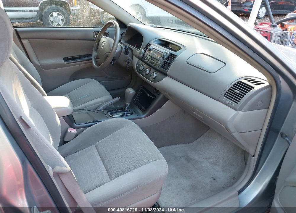 2005 TOYOTA CAMRY LE VIN: 4T1BE30K25U560028