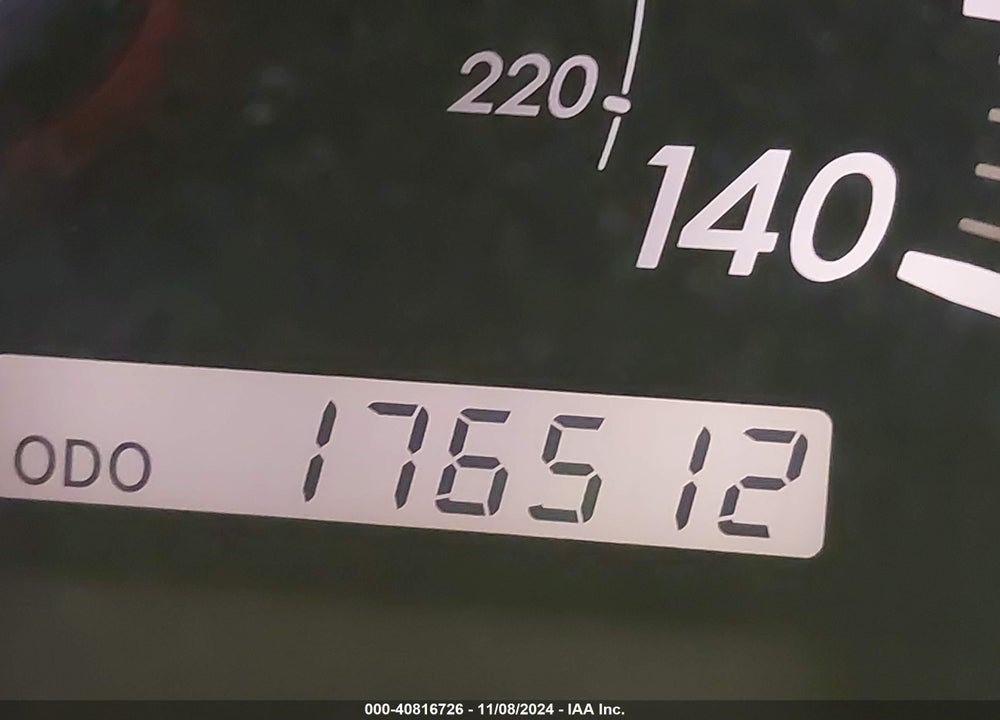 2005 TOYOTA CAMRY LE VIN: 4T1BE30K25U560028