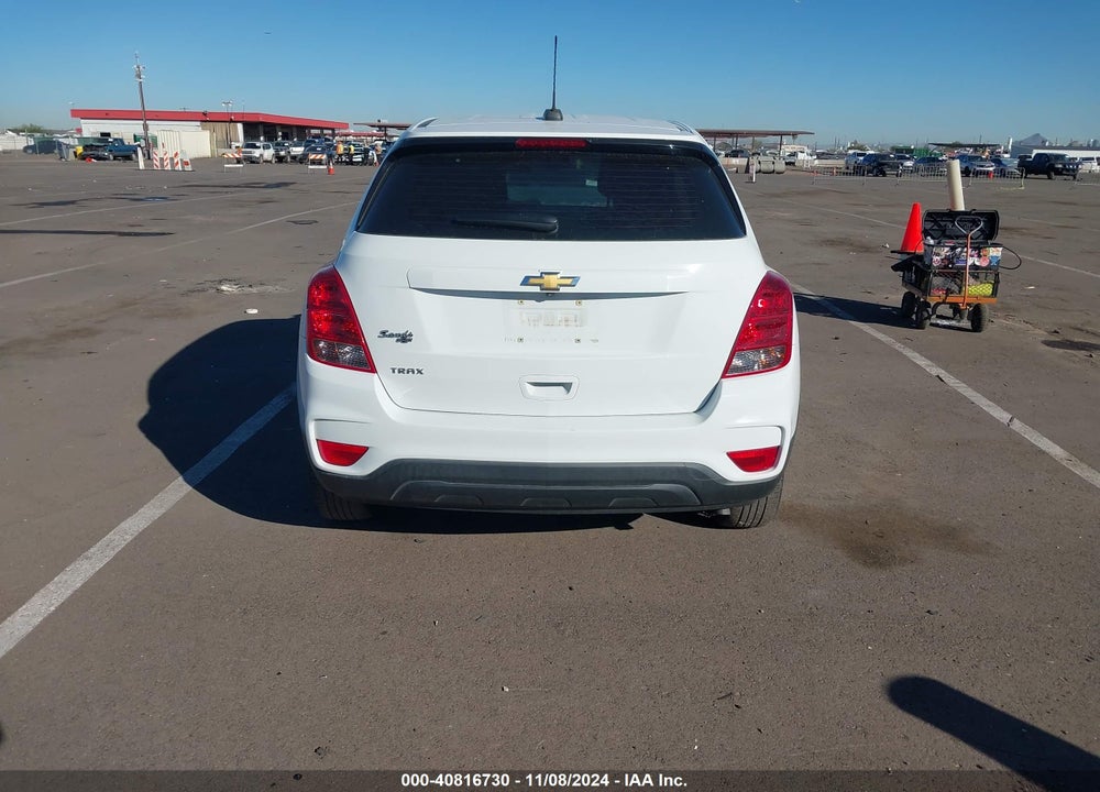 2018 CHEVROLET TRAX LS VIN: KL7CJKSBXJB522979