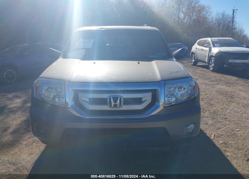 2010 HONDA PILOT EX VIN: 5FNYF4H49AB005958