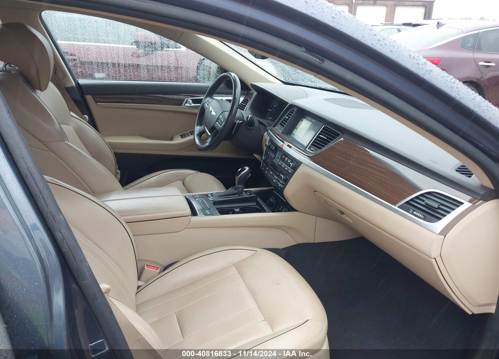 2015 HYUNDAI GENESIS 3.8 VIN: KMHGN4JE5FU082029