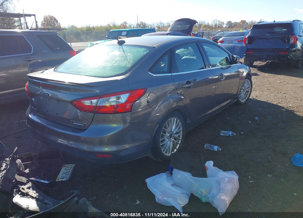 2014 FORD FOCUS TITANIUM VIN: 1FADP3J2XEL241056