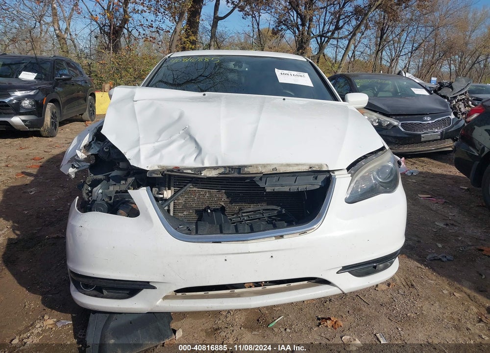 2011 CHRYSLER 200 S VIN: 1C3BC8FG8BN574861