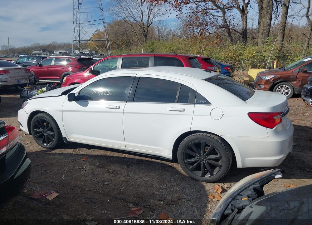 2011 CHRYSLER 200 S VIN: 1C3BC8FG8BN574861