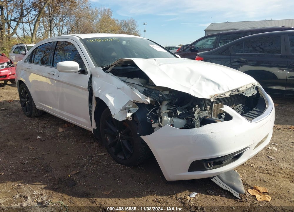2011 CHRYSLER 200 S VIN: 1C3BC8FG8BN574861