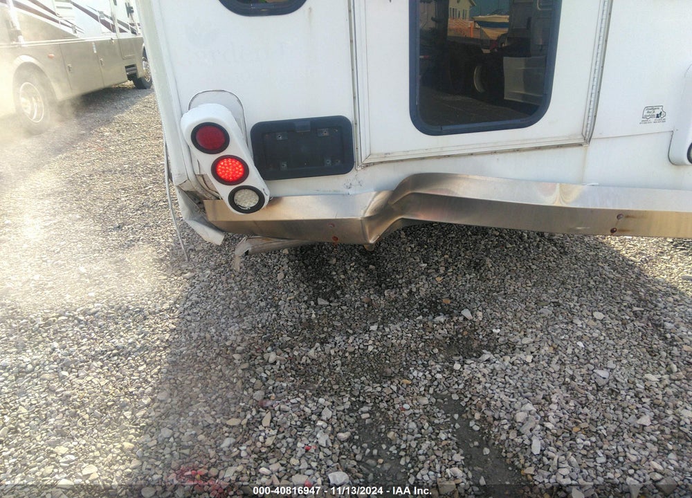 2007 FORD E-450 CUTAWAY VIN: 1FDXE45SX7DB30156