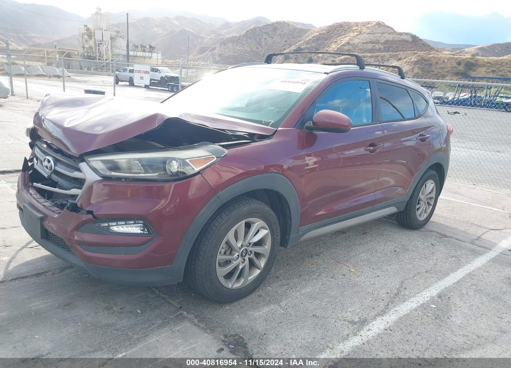 2017 HYUNDAI TUCSON SE VIN: KM8J33A41HU389150