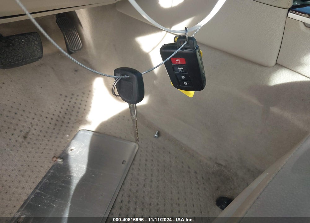 2012 TOYOTA CAMRY XLE VIN: 4T4BF1FK1CR193716