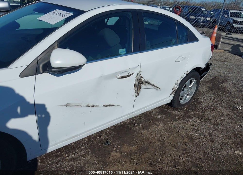 2015 CHEVROLET CRUZE 1LT AUTO VIN: 1G1PC5SB0F7186651