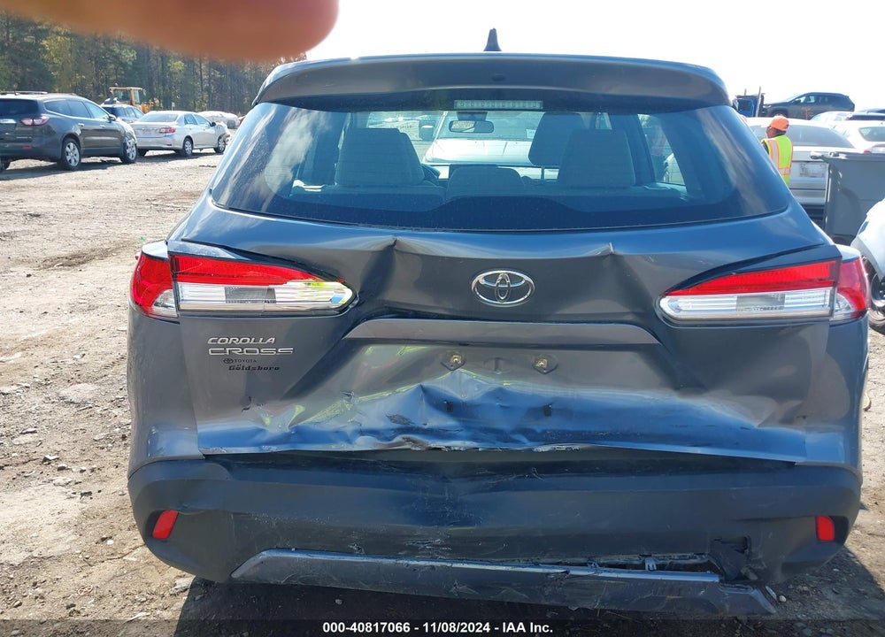 2022 TOYOTA COROLLA CROSS L VIN: 7MUAAAAG1NV013210