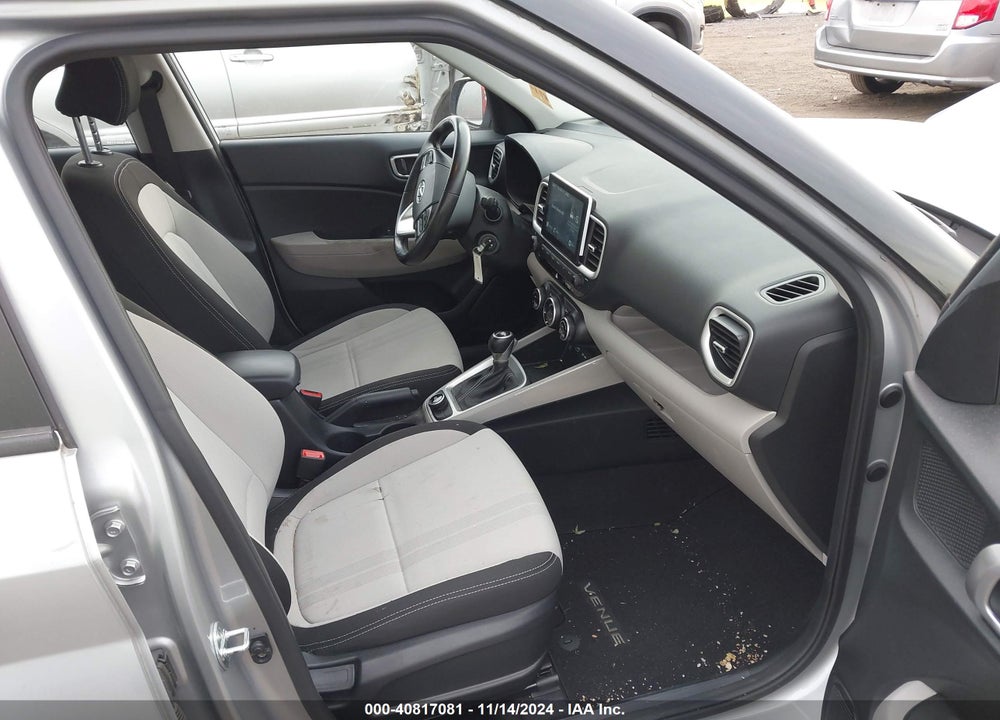 2022 HYUNDAI VENUE SEL VIN: KMHRC8A36NU190260