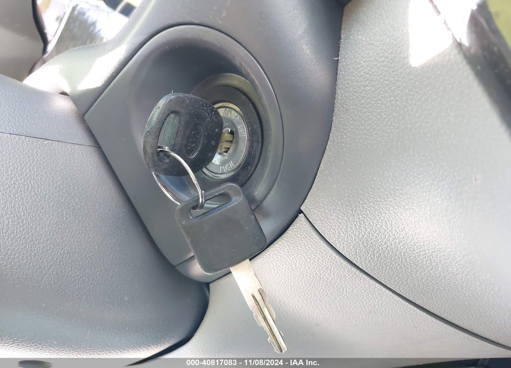 2014 KIA SEDONA EX VIN: KNDMH4C7XE6570604