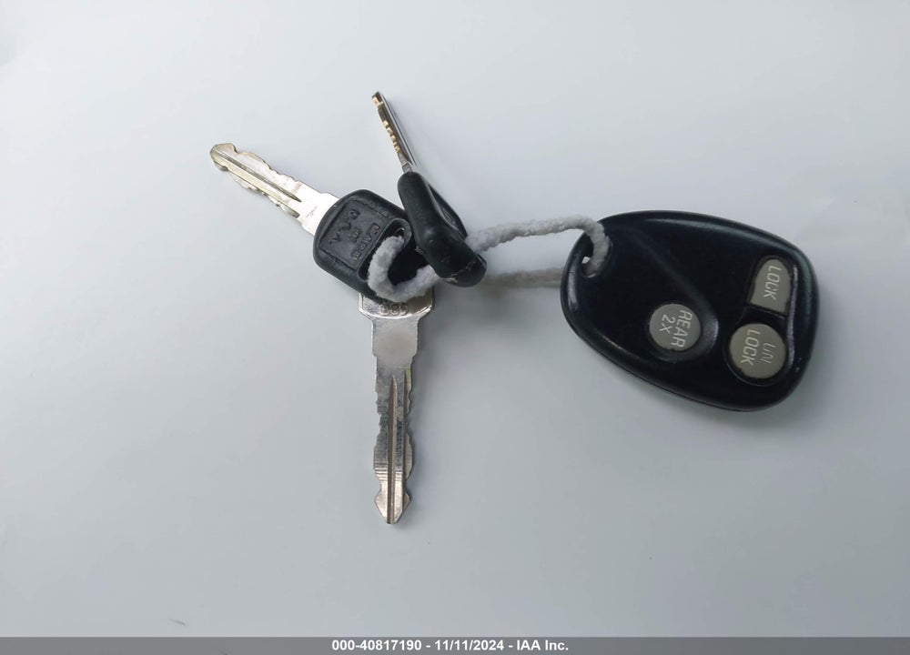 1999 GMC YUKON SLE VIN: 1GKEK13R2XJ785520