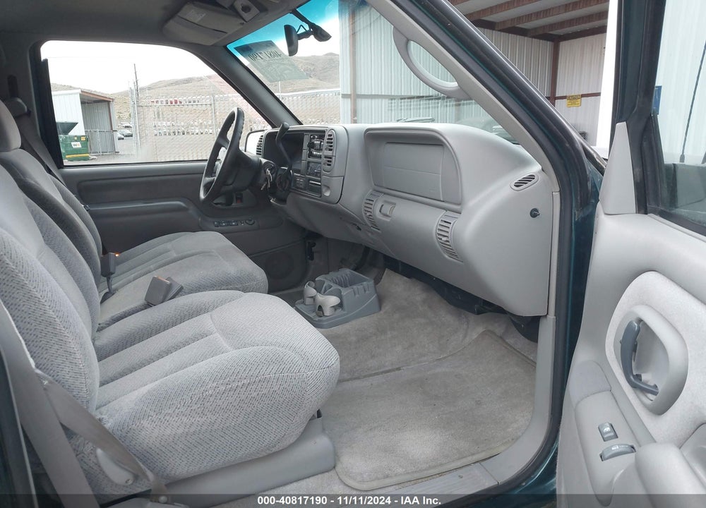 1999 GMC YUKON SLE VIN: 1GKEK13R2XJ785520