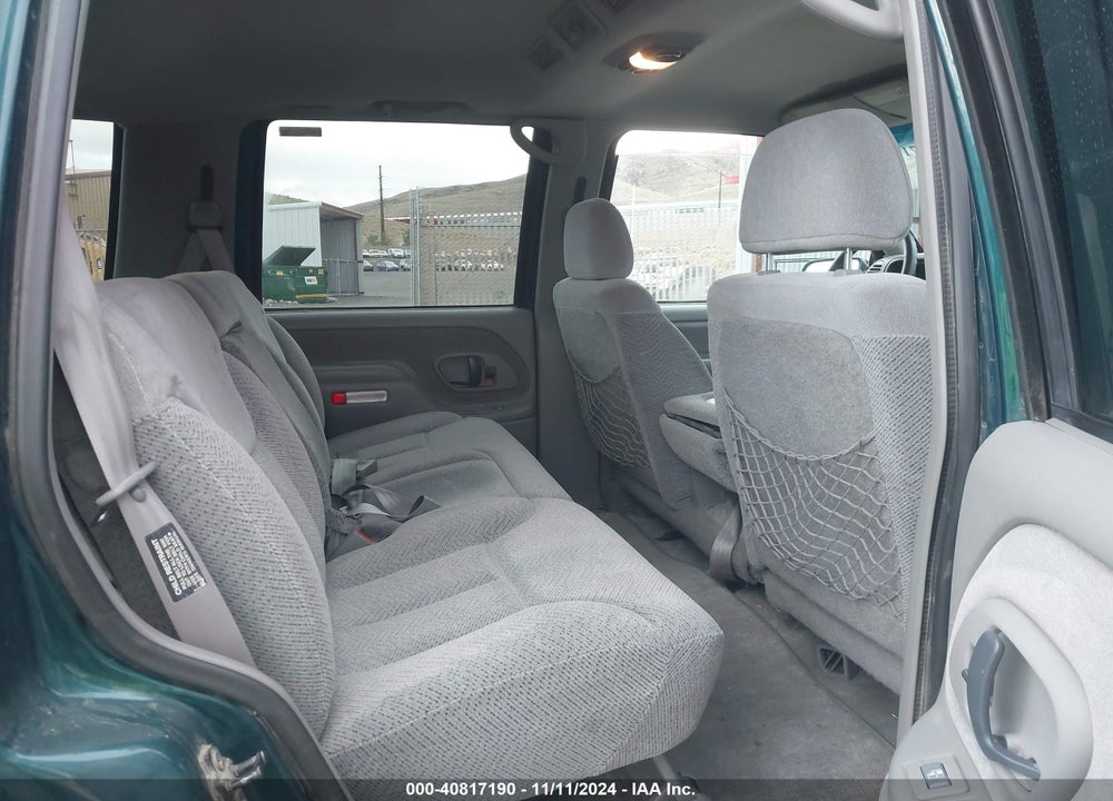 1999 GMC YUKON SLE VIN: 1GKEK13R2XJ785520