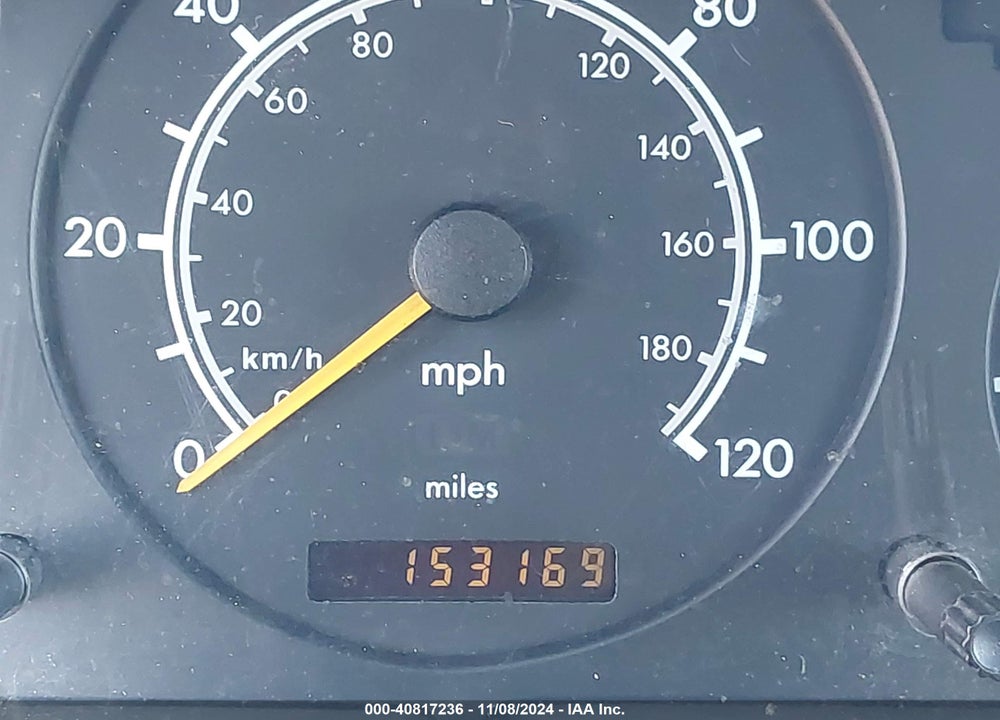 1999 MERCEDES-BENZ ML 320 VIN: 4JGAB54E4XA114925