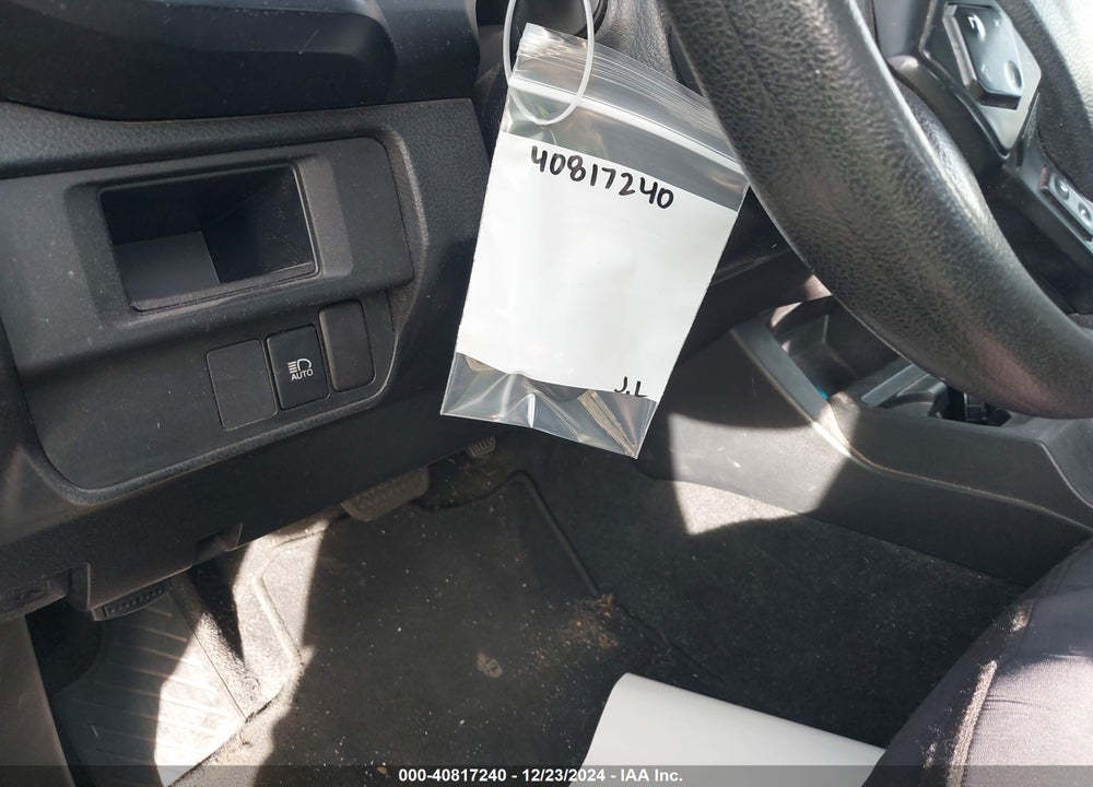 2018 TOYOTA TACOMA SR VIN: 5TFRX5GN4JX108941