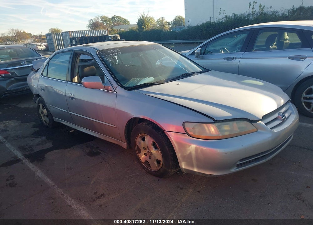 2001 HONDA ACCORD 3.0 EX VIN: 1HGCG16541A049247