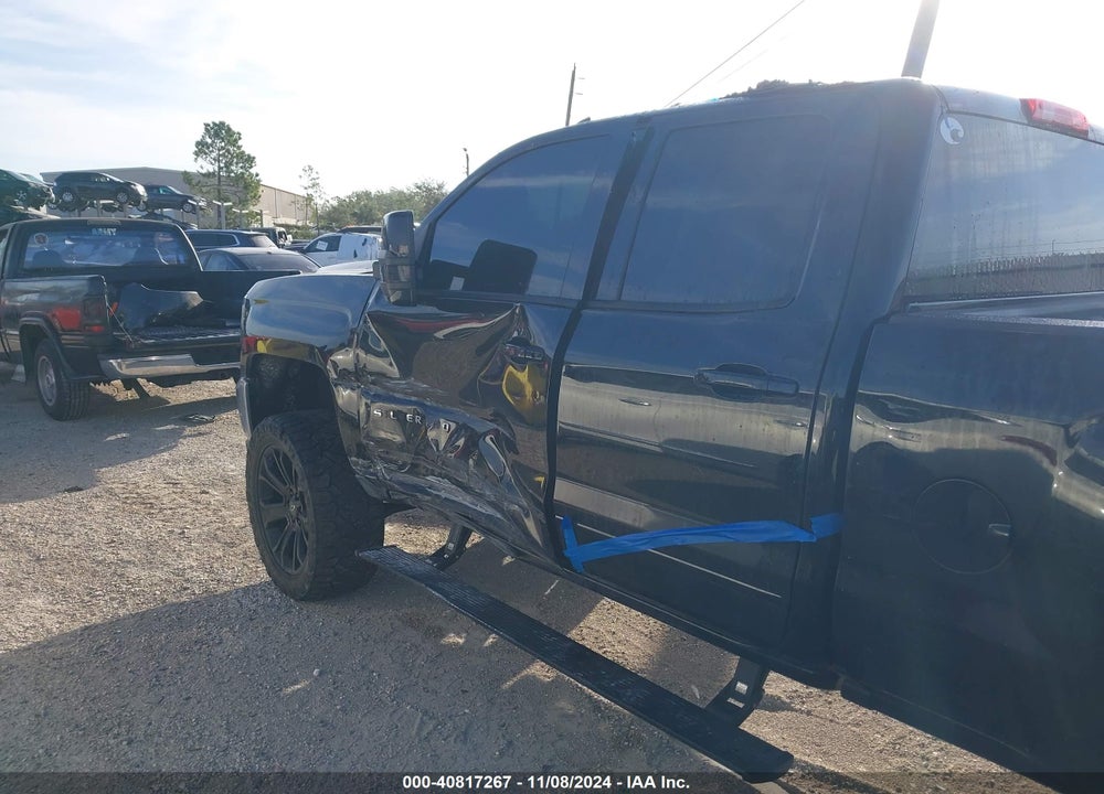 2018 CHEVROLET SILVERADO 1500 1LT VIN: 1GCRCREC9JZ322168