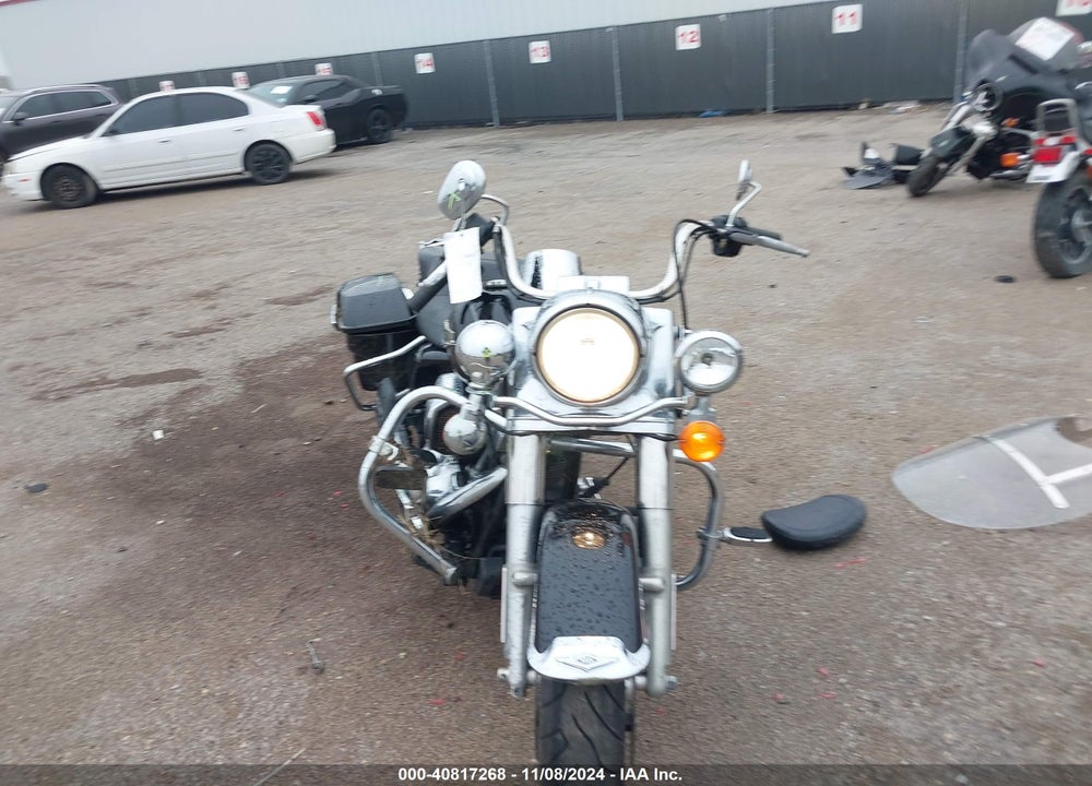 2015 HARLEY-DAVIDSON FLHR ROAD KING VIN: 1HD1FBM19FB675746