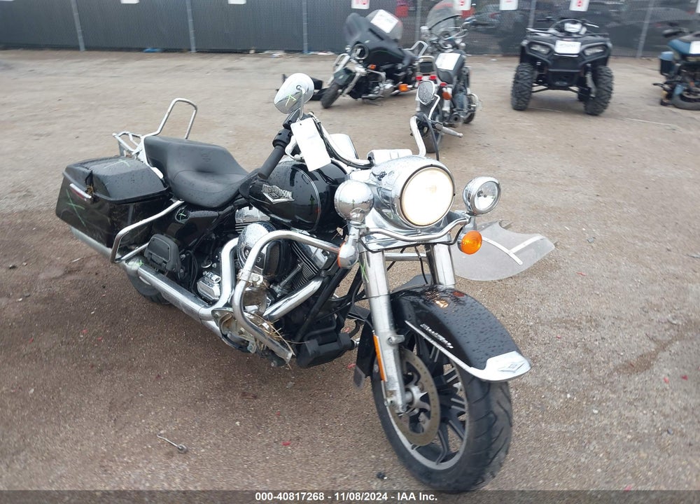 2015 HARLEY-DAVIDSON FLHR ROAD KING VIN: 1HD1FBM19FB675746