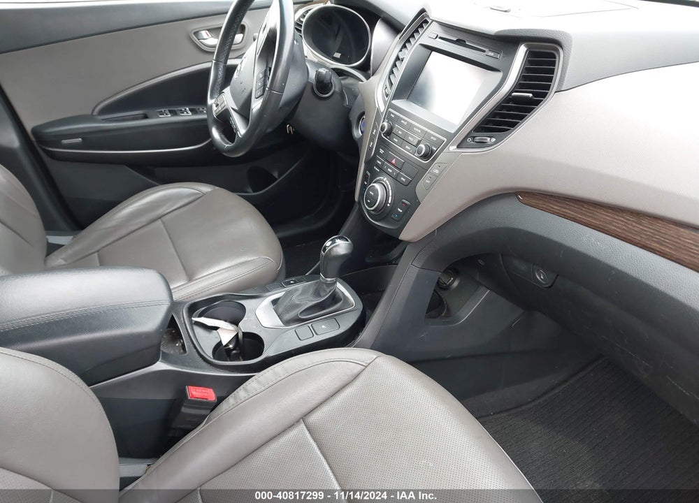 2017 HYUNDAI SANTA FE SPORT 2.4L VIN: 5NMZUDLB6HH007174