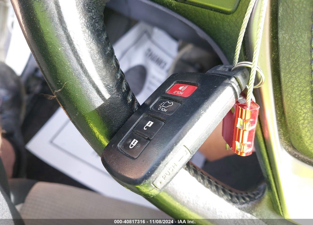 2016 TOYOTA RAV4 HYBRID XLE VIN: JTMRJREV2GD058062
