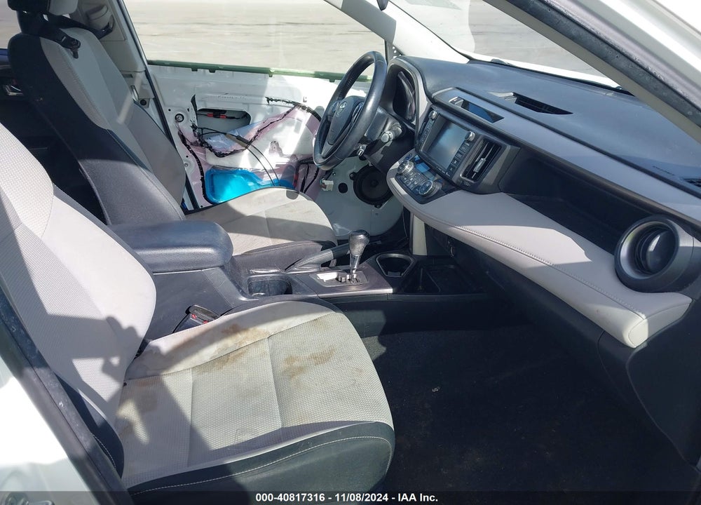 2016 TOYOTA RAV4 HYBRID XLE VIN: JTMRJREV2GD058062