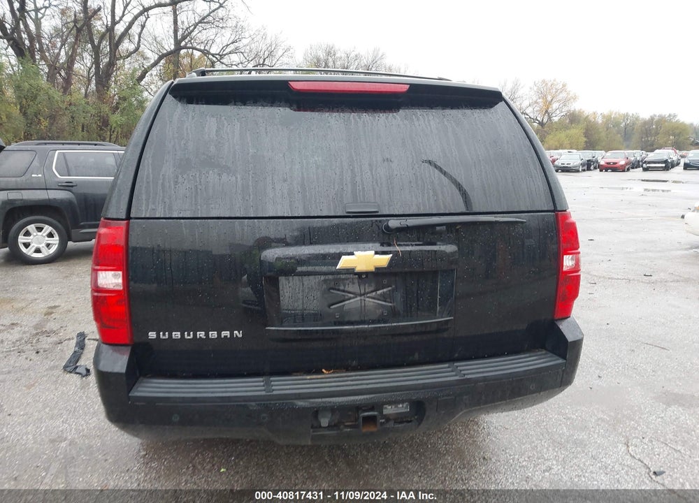 2014 CHEVROLET SUBURBAN 1500 LT VIN: 1GNSKJE72ER141712
