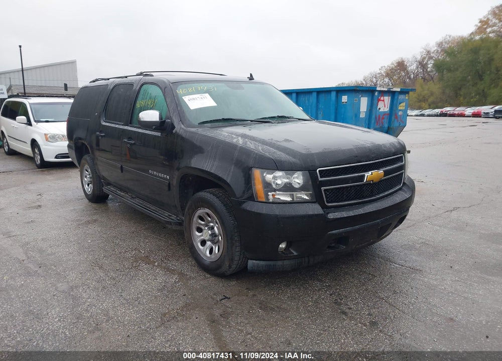 2014 CHEVROLET SUBURBAN 1500 LT VIN: 1GNSKJE72ER141712