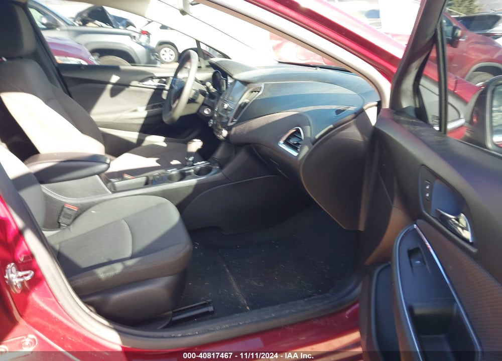 2018 CHEVROLET CRUZE LT AUTO VIN: 1G1BE5SM5J7234854