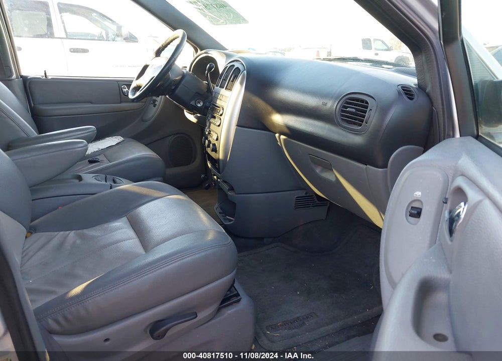 2004 DODGE GRAND CARAVAN SXT VIN: 2D4GP44L94R542606