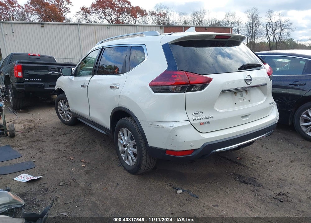 2019 NISSAN ROGUE SV VIN: 5N1AT2MV4KC705572