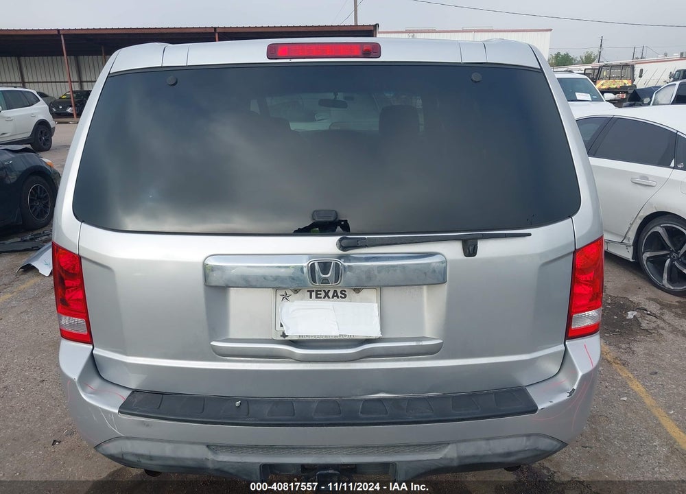 2012 HONDA PILOT LX VIN: 5FNYF3H23CB010620