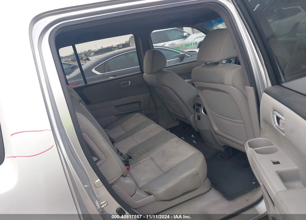 2012 HONDA PILOT LX VIN: 5FNYF3H23CB010620