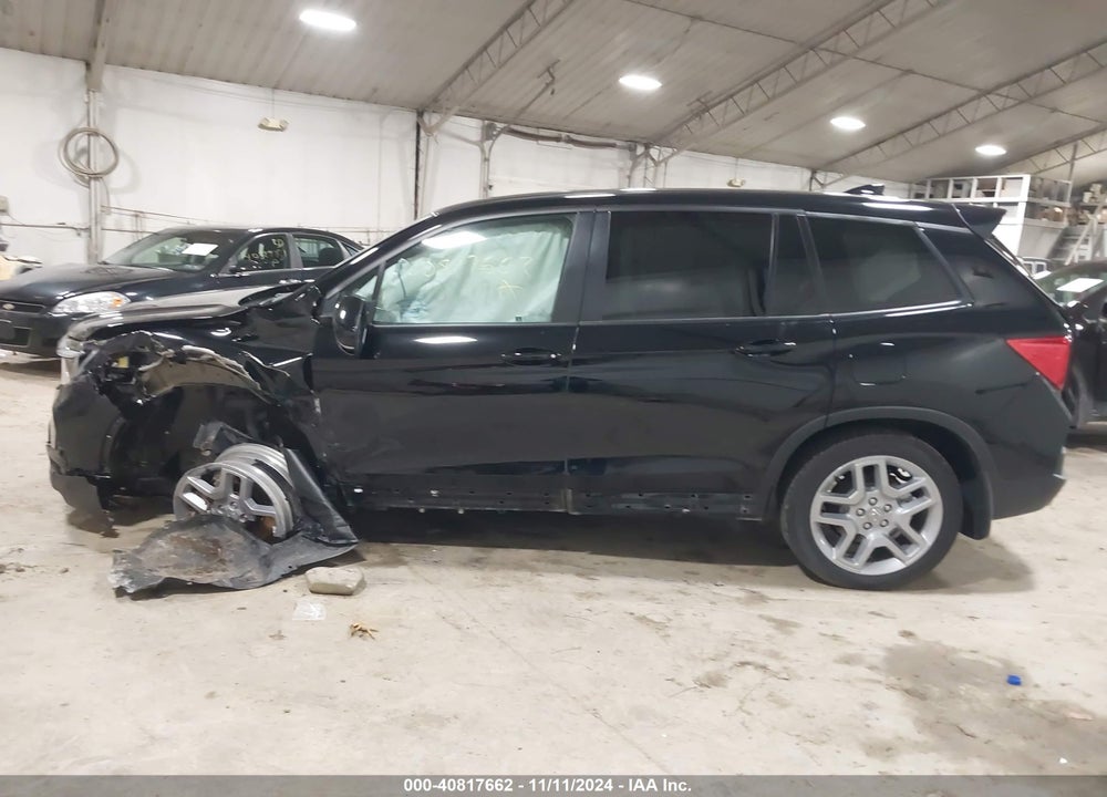 2024 HONDA PASSPORT AWD EX-L VIN: 5FNYF8H5XRB008105
