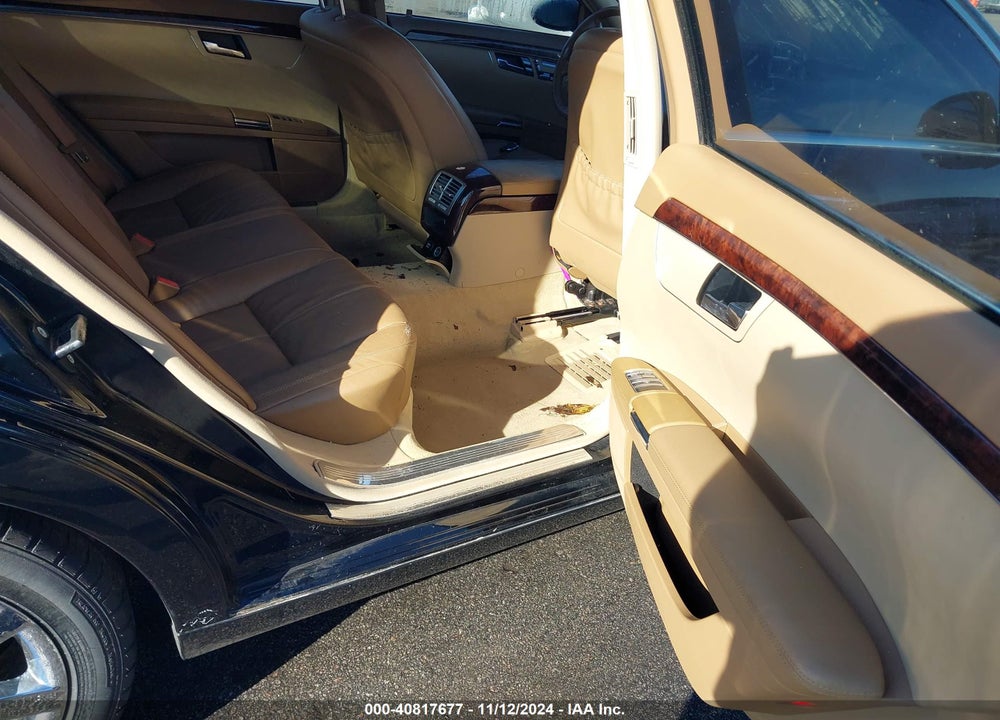 2007 MERCEDES-BENZ S 550 VIN: WDDNG71X27A038829