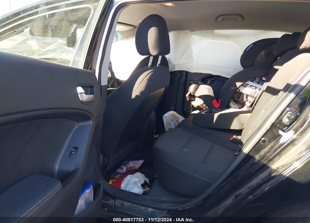 2017 KIA FORTE LX VIN: KNAFK5A88H5671563
