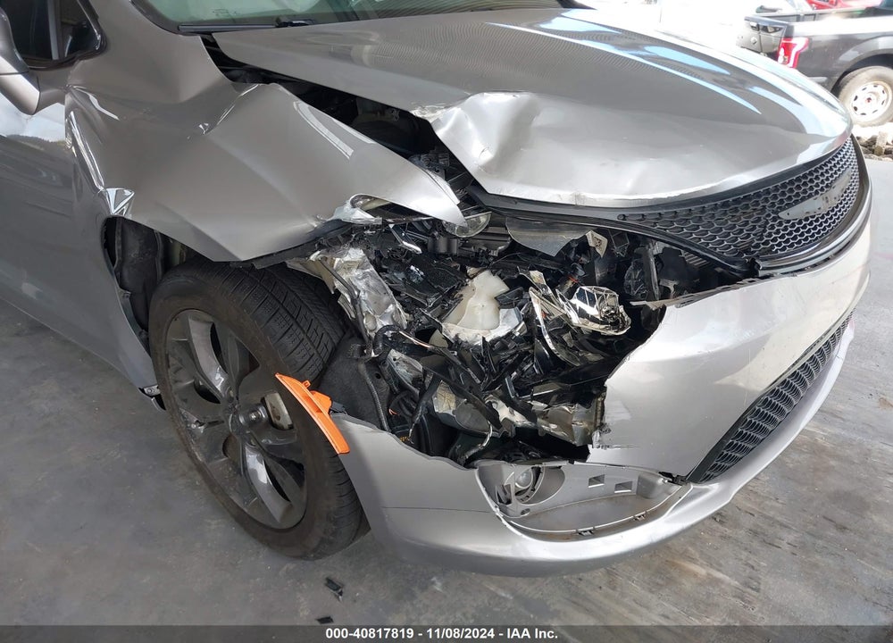 2019 CHRYSLER PACIFICA TOURING PLUS VIN: 2C4RC1FG5KR633417