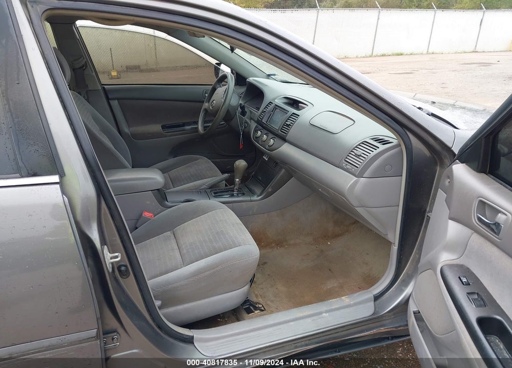 2005 TOYOTA CAMRY LE VIN: 4T1BE32K65U513372