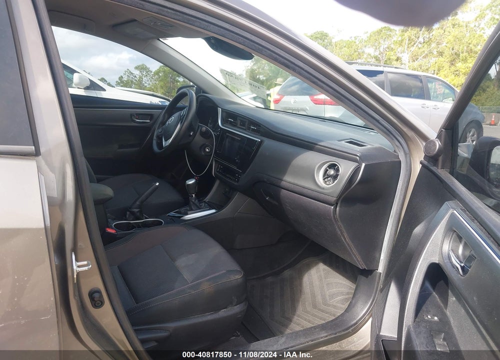 2019 TOYOTA COROLLA LE VIN: 5YFBURHE2KP928497
