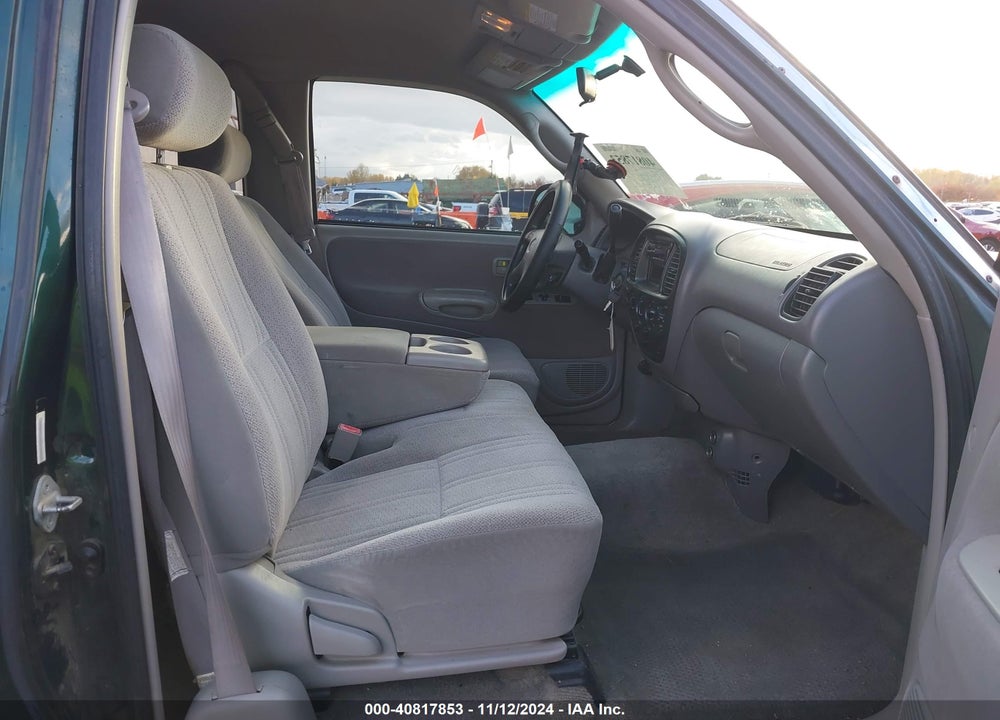 2001 TOYOTA TUNDRA SR5 V8 VIN: 5TBBT44171S148745