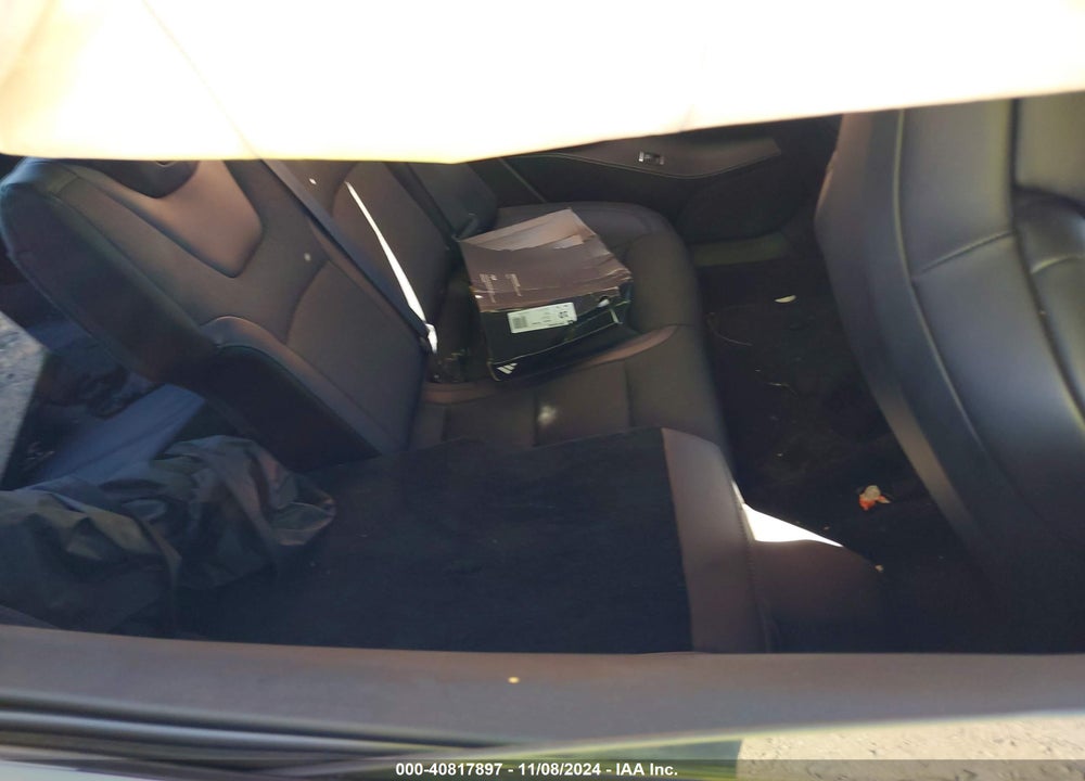 2018 TESLA MODEL S VIN: 5YJSA1E2XJF297609