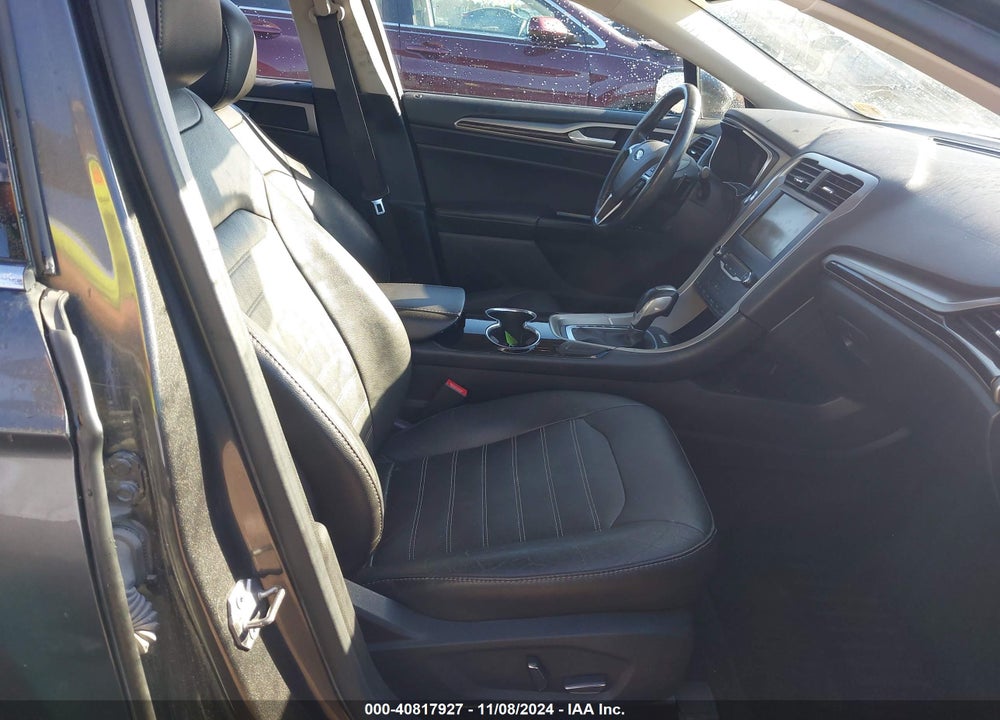 2015 FORD FUSION SE VIN: 3FA6P0H9XFR141973