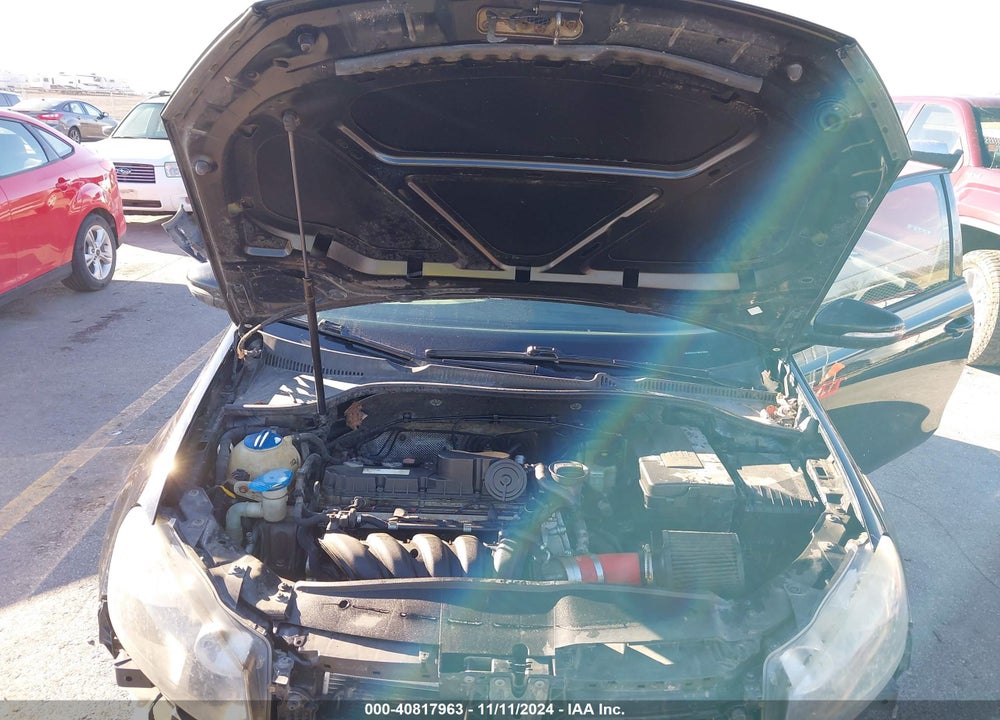 2011 VOLKSWAGEN GOLF 2.5L 2-DOOR VIN: WVWAA7AJ1BW018668