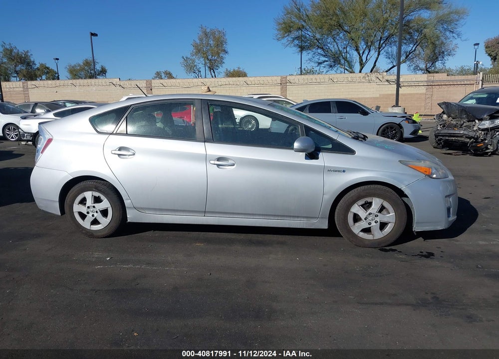 2011 TOYOTA PRIUS THREE VIN: JTDKN3DUXB1428227