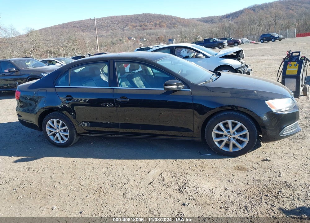2014 VOLKSWAGEN JETTA 1.8T SE VIN: 3VWD17AJ8EM426518