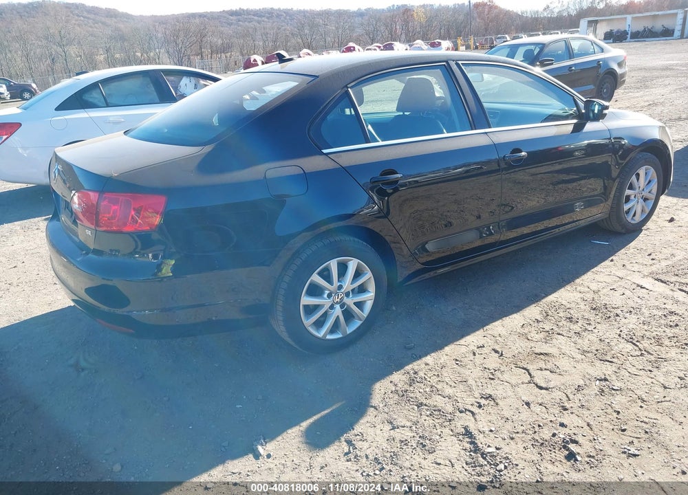 2014 VOLKSWAGEN JETTA 1.8T SE VIN: 3VWD17AJ8EM426518