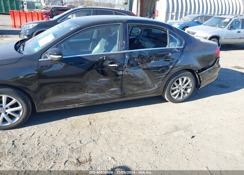 2014 VOLKSWAGEN JETTA 1.8T SE VIN: 3VWD17AJ8EM426518